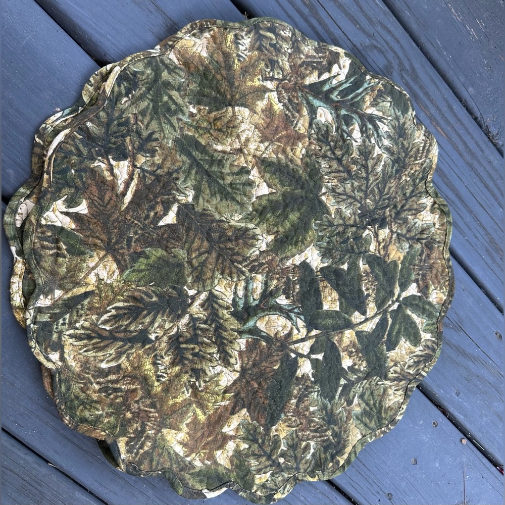 A set-2 total- Camouflage Leaf Print Round tabletop placemat- like new!
